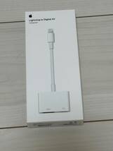 Apple 純正 Lightning to Digital AV adapter MD826 Model A1438　検）アップル 純正 ライトニング デジタルアダプタ iphone_画像2