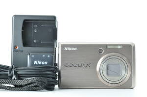ニコン Nikon デジタルカメラ COOLPIX　S600