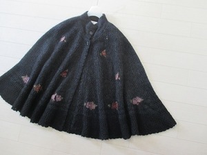 Filare*馬里邑 マリムラ　花モチーフ刺繍ポンチョケープ風ニット羽織カーディガン　Mサイズ　日本製