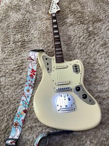 fender ジャガー　羊文学　呪術廻戦　ラルク