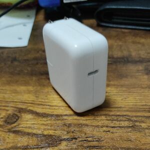 Apple USB-C Power Adapter 30w