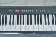 KORG/コルグ SP-100 デジタルピアノ (117　譜面台・電源アダプター・フットペダル・スタンド付_画像3