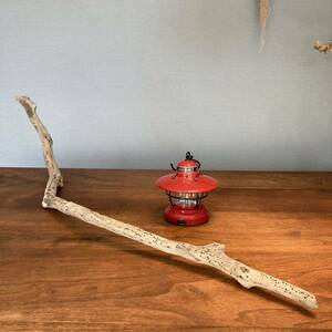 Art hand Auction 12. Driftwood with countless holes and twists...natural material, interior, object, Handmade items, interior, miscellaneous goods, ornament, object