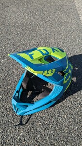 FOX PROFRAME MOTH HELMET オフロードヘルメット