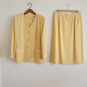 #anc レリアン Leilian スカートスーツ 13+ 黄色 ノーカラー 薄手 大きいサイズ レディース [830497]