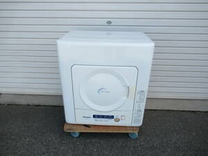 パナソニック除湿型電気衣類乾燥機　NH-D402P 　２０１５年　美品　兵庫県加古川市より１００Km以内の方は送料無料です。