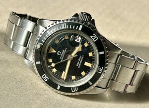 ◇チュードル Tudor◇ submariner Blackダイアル［スノーフレーク］DＡTＥ-men's王冠リベットブレス◇