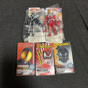 バンダイ 食玩 ミニソフビ　プレイヒーロー　仮面ライダーファイズ デカレンジャー　アバレンジャー　5点セット