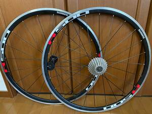 シマノ　WH-R501　ホイール　10Sカセット（CS-HG500-10、12-28T)付き　