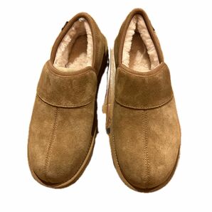 新品未使用品　UGG　メンズ LEISURE OUTDOOR ムートンスエード ローファー　US10(28cm)