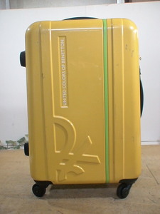 4812　UNITED COLORS OF BENETTON　黄色　TSAロック付　鍵付　スーツケース　キャリケース　旅行用　ビジネストラベルバック