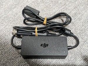 送料無料 良品 DJI mavic pro Car Charger マビックプロ カーチャージャー　DJI 純正　バッテリーチャージャー 車載充電器