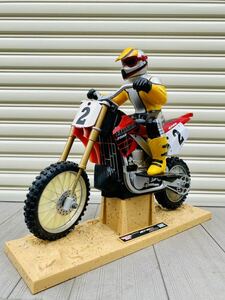 Honda CR250R オフロード バイク R/C プラモデル　本体のみ フィギュア ジャンク