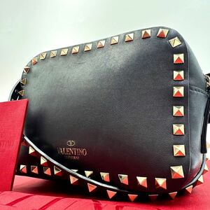 1410 付属品 極美品● VALENTINO GARAVANI ヴァレンティノ ショルダーバッグ カメラ ロックスタッズ クロスボディ ロゴ 斜め掛け レザー 黒