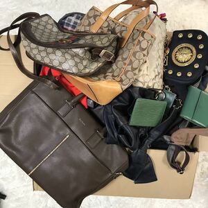 ブランド ノーブランド バッグ大量まとめ売りセット ヴィトン VUITTON コーチCoach GUCCI グッチ PaulSmith ポールスミス カバン 鞄