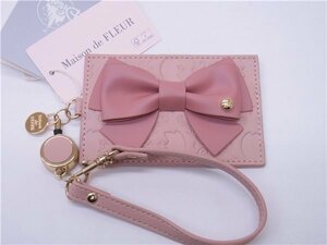 ◎ Maison de FLEUR ◎　メゾンドフルール　おしゃれキャット　マリー　コラボ　パスケース/定期入れ　リール　ディズニーストア　◎未使用