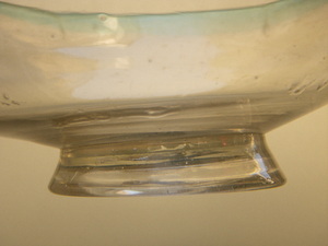 歪み　使用傷多　シミ汚多　古い硝子の器　氷皿　水色淵　フリル　蜜豆　かき氷　カキ氷　甘味　アイスクリーム　ガラス　日本 Japan glass