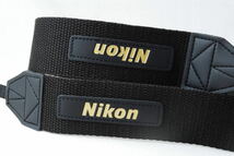 ☆新品・未使用☆Nikon ニコン 純正 カメラ ストラップ 黒色(ブラック)×金色(ゴールド) デジタル一眼 フィルムカメラ camera strap☆_画像4