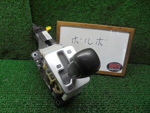 7FA3009 BF5)) ボルボ V60 DBA-FB4164T 2011年 ドライブe右ハンドル 純正 オートマシフトレバー