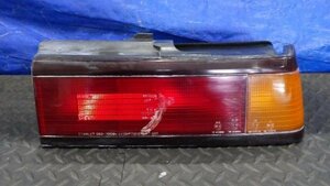 【宮城 塩釜発】中古 右テールランプ ＣＲ－Ｘ E-EF8 SIR 純正品 後期用 STANLEY 043-1009