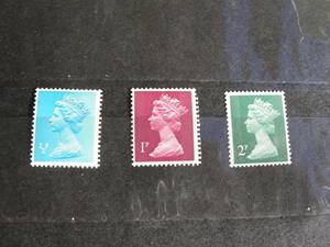イギリス　、＜エリザべス２世　肖像切手＞３種　未使用　　　同梱可