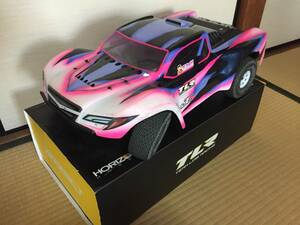 Team Losi Racing TLR 22 SCT 未塗装ボディ付