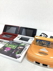 新春豪華セット　任天堂 DS３ Nintendo ニンテンドー ホワイト レッド　SDカード　ファミコンソフト　マリオ＃15623＃15633