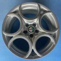 希少 ALFA ROMEO アルファロメオ 18×7.5J+41 PCD110-5穴　ハブ径約65mm アルミホイール4本セット_画像3