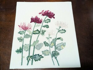 刺繍 昭和レトロ 花 白色 ピンク 紫 植物 縦約27cm 横約24cm