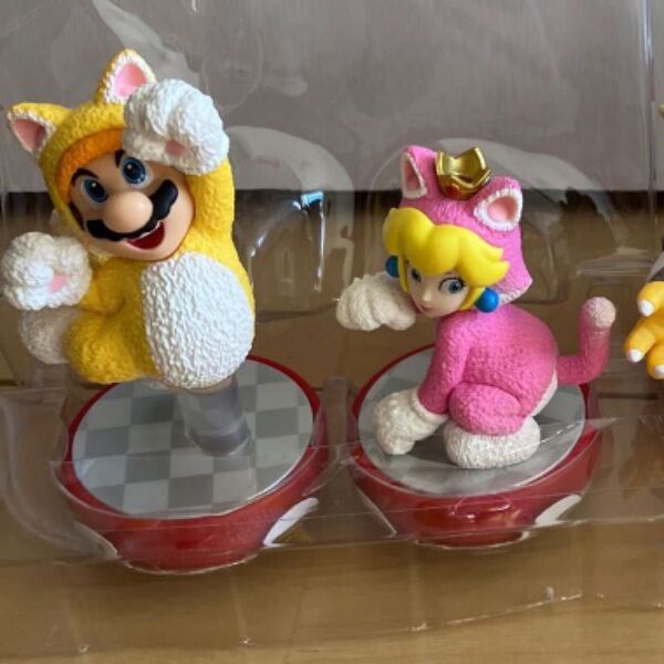 amiibo ネコマリオ ネコピーチ