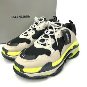 【221956】未使用 BALENCIAGA バレンシアガ トリプルS スニーカー 44 サイズ 29.0cm 524039 黒 グレー 黄色 メンズ 靴