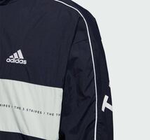 △新品【メンズＭ】紺ネイビー adidas アディダス ゴルフにオススメ 背面BIGロゴ スリーストライプス ウーブンジャケット　golf_画像4