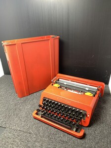 K1878 H ◆中古品◆ アンティーク Olivetti Valentine オリベッティ バレンタイン タイプライター 長期保管品 現状渡し ◆動作未確認◆