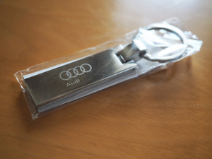 【未使用】サッカー日本代表 公式キーホルダー Audi アウディ 非売品