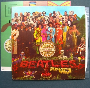 雅雑§(6)LP[Beatles/Sgt.Pepper’sLHCB]スウェーデン銀Parlo軽量盤/HTM/音質優良/微弱ジジ少々/切抜付/ジャケ良/3 YEX 637-2 MA PCS 7027A