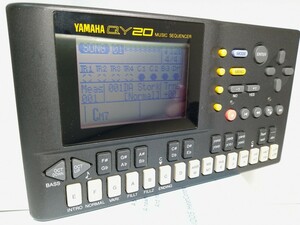 YAMAHA ヤマハ シーケンサー SEQUENCER QY20　AC　電池共に使用可能　本体＋AC アダプター（社外品）のみ　その他付属品無し　