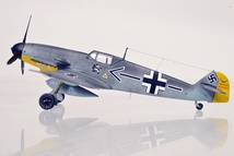 1/144 【完成品】◆ メッサーシュミットBf109F-2　20mm機関砲搭載　ガーランドスペシャル_画像1