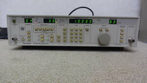 ●Panasonic パナソニック VP-8174A FM/AM Signal Generator FM/AM信号発生器