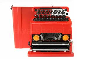専門店でオーバーホール済の中古タイプライター olivetti valentine