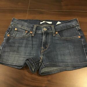 リーバイス/ボーイフレンド/ショートパンツ/デニム/ユーズド加工品/ストレッチ