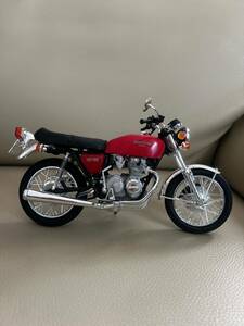 ★ アオシマ　1/12　ホンダ　CB400FOUR　CB400F　ヨンフォア　３９８cc(ライトルビーレッド)