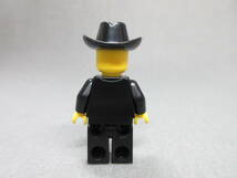 LEGO★293 正規品 街の人 紳士 ミニフィグ 同梱可能 レゴ シティ スーツ姿 タキシード パーティ ウェディング 結婚式 ギャング マフィア_画像2