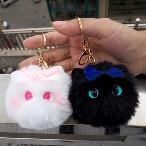 2点セット　猫キーホルダー　バッグチャーム　 リボン付き　ふわふわ　猫ちゃん