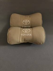 新品 TOYOTA トヨタ ネックパッド ヘッドレスト 首枕 車載 2個セット 本革レザー ベージュ カーアクセサリ 刺繍