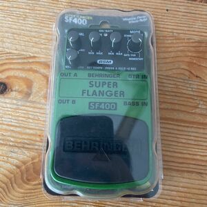 BEHRINGER SF400 (未使用)