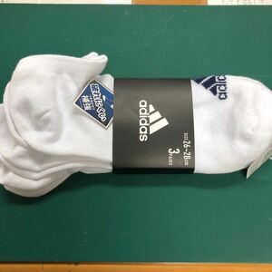 タグ付き　adidas メンズソックス3足1組 26〜28センチ　破れにくい　春・夏向き