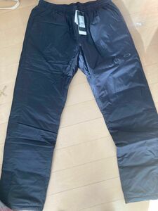 オークリー　OAKLEY カッコいい　凄くあったかい　もふもふパンツ　INSULATEDPANTS 新品未使用　半額以下にします