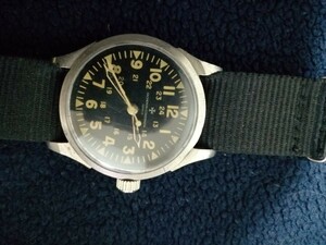 アンティーク　ヴァシュロンコンスタンタン　軍用時計　手巻き　ベトナム戦争　ミリタリーウォッチ　メンズ　腕時計　アメリカ軍　カーキ