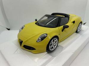 オートアート 1/18 アルファ・ロメオ AUTOart ALFA ROMEO 4C SPIDER BIANCO TROFEO YELLOW J01-01-103