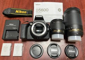 ■ショット数少なめ■室内使用のみ(極上美品) Nikon ニコン D5600 ダブルズームレンズ 18-55 70-300mm ＋元箱・おまけ付き